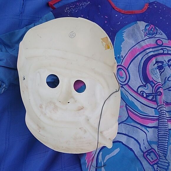 Antique Halloween Astro Astronaut Costume with Mask - Picture 2 of 9